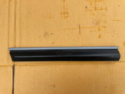 Jaguar Daimler XJ40 side rubbing strip trim left front wing section