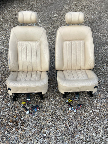 Daimler JAGUAR XJ40 93-94 AEM Magnolia Leather Front Seats Walnut Picnic Tables