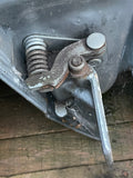 Daimler Jaguar XJ40 Right side door lower Hinge set (front or rear)