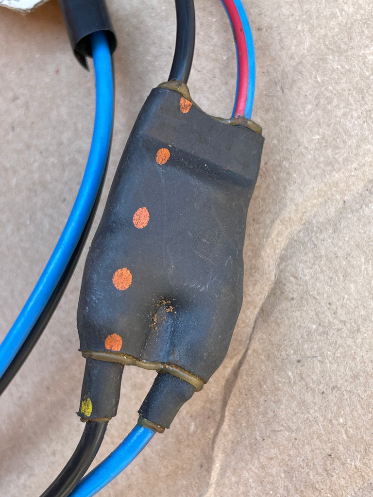Jaguar XJ40 XJ6 fuel pump feed cable (Fuel pump protection module