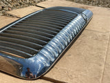 Daimler JAGUAR X300 X305 VDP Fluted Front Radiator Grill