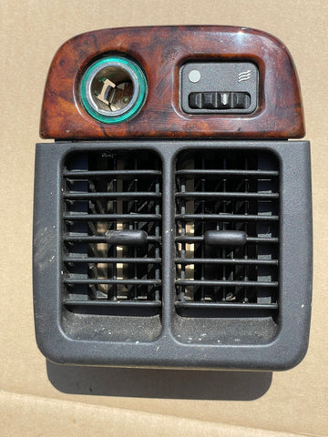 Jaguar X308 XJ8 97-2002 Rear Console Vent wort walnut veneer & cigar lighter 12v supply Undamaged GNC7890AA