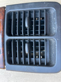 Jaguar X308 XJ8 97-2002 Rear Console Vent wort walnut veneer & cigar lighter 12v supply Undamaged GNC7890AA