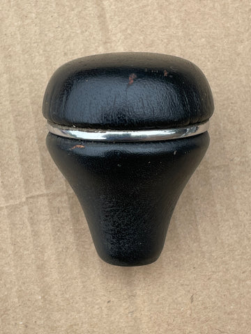 Daimler Jaguar XJ40 X300 X308 XK8 black leather gear knob auto shifter