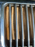 Daimler JAGUAR X300 X305 VDP Fluted Front Radiator Grill