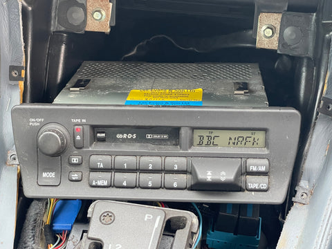 Daimler Jaguar XJ6 X300 94-97 Radio cassette player. AJ9500R DBC10425 Tested fully working with the security code.