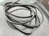 Daimler Jaguar XJ40 front or rear screen rubber inner seal Mastic dam retention BEC25457