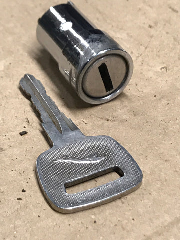 Jaguar XJ40 3.6 2.9 Boot Lock Barrel & Key Early Style