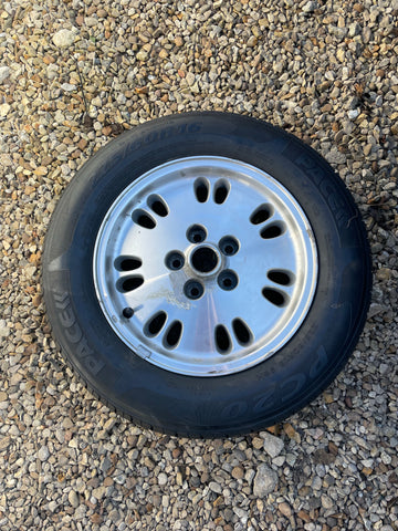 Daimler Jaguar XJ40 X308 X300 Kiwi 16” 7Jx16 Alloy wheel x1 with Good tyre/ full tread tyre