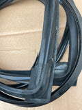 Jaguar XJ40 88-93 front screen rubber outer finisher seal