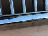 Daimler JAGUAR XJ40 Fluted Front Radiator Grill