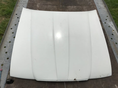 Jaguar XJ40 bonnet Glacier White NDP