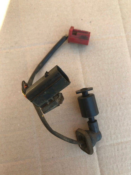 Daimler Jaguar XJ40 low screen wash level sensor 93-94MY