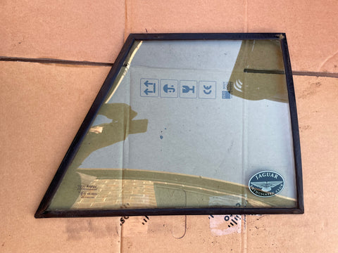 Jaguar XJS Pre facelift Right side rear quarter window glass