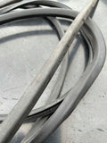 Daimler Jaguar XJ40 front or rear screen rubber inner seal Mastic dam retention BEC25457