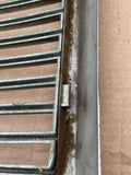 Daimler JAGUAR XJ40 Fluted Front Radiator Grill
