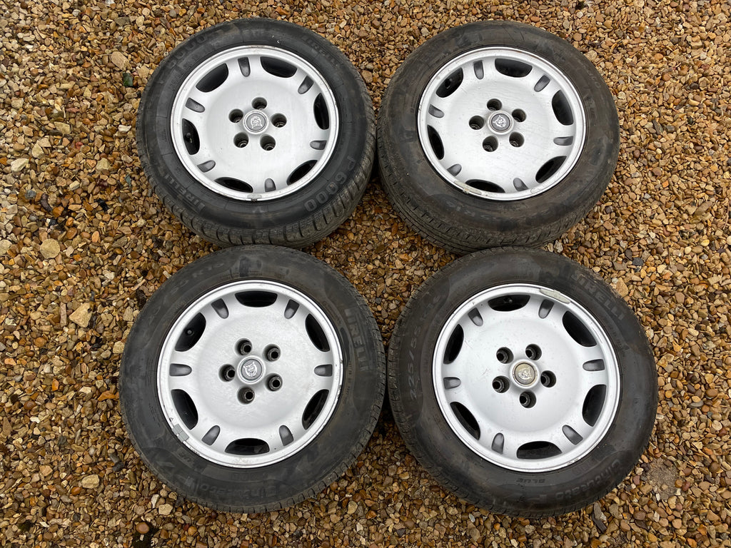 Jaguar X300 X308 XJ40 XJS 16” Dimple alloy wheels Pirelli tyres x4