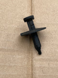 Daimler Jaguar X308 xj8 X350 S-Type XK8 X300 XJ6 Front Inner Wheel Arch Liner trim clip fixing rivet