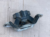 Daimler Jaguar X300 X330 Autobox automatic transmission mount support centre rubber bush MNA7550AC