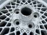 Daimler JAGUAR series 1,2,3 XJS XJ40 15” Lattice Cross Spoke alloy wheel x1 15x6.5J 5x120.65 pcd CBC2469 with Pirelli tyre