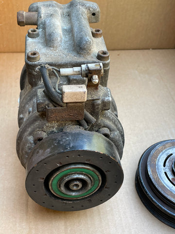 Daimler Jaguar X300 A/C Air Con Conditioning Compressor pump MNA7300AB- SPARES OR REPAIRS
