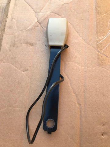 Jaguar X300 seat belt belt Buckle OSF drivers Front Oatmeal AGD HNA7012CAAGD