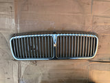 Daimler JAGUAR XJ40 Fluted Front Radiator Grill