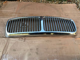 Daimler JAGUAR XJ40 Fluted Front Radiator Grill