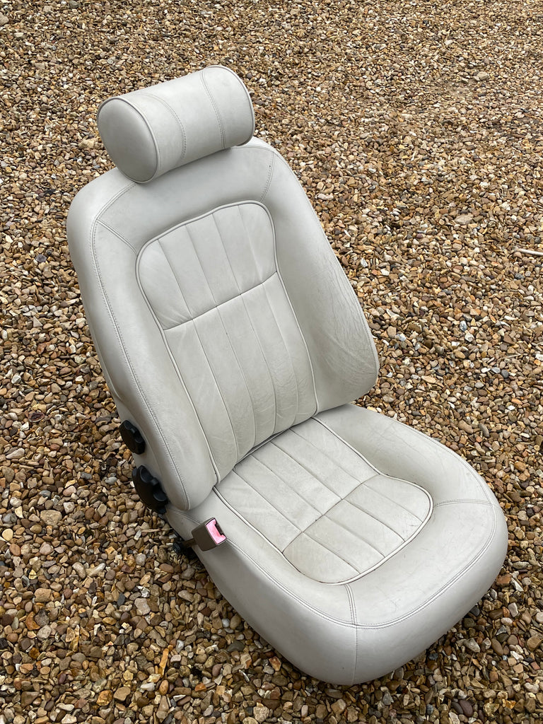 JAGUAR X308 XJ8 NED IVORY Leather 9702 Front Seat Left Front drivers