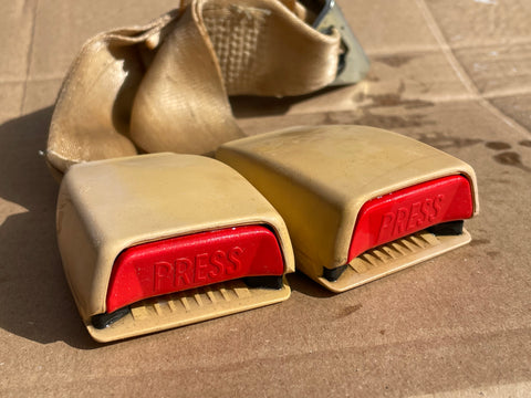 Daimler Jaguar XJ40 93-94 Models AEM Magnolia Rear Twin seat belt buckles BEC15536AEM
