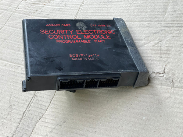 Daimler Jaguar XJ40 XJ6 Security Module ECU DPP1058