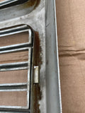 Daimler JAGUAR XJ40 Fluted Front Radiator Grill
