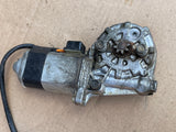 Jaguar XJ40 86-89 3.6/2.9 NSF Left Front Window Motor