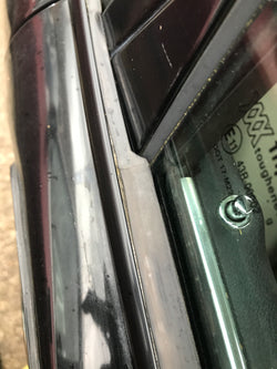 Jaguar X300 X308 OSR black waist line seal Good condition