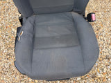 Land Rover Discovery 3 L319 04-09 genuine Right front seat Cloth Manually operated- SPARES OR REPAIRS