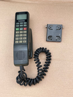 Jaguar Daimler XJ40 fitment, made by Panasonic Car Phone with holder