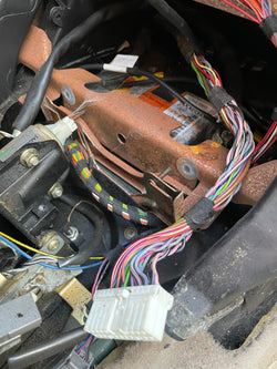 Jaguar XJ8 X308 97-02 stereo plug cut loom harness wire