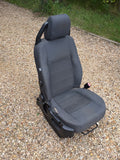 Land Rover Discovery 3 L319 04-09 genuine Right front seat Cloth Manually operated- SPARES OR REPAIRS