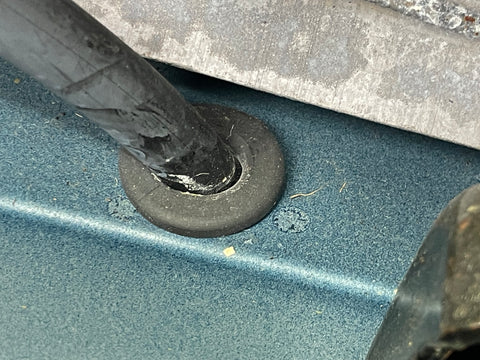 Jaguar X300 X308 Rubber Grommet seal for fuel filler drain tube