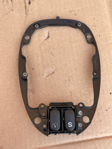 Jaguar X308 XK8 Gear Shift J Gate Shifter Retainer GNC7860AB/ GNE7829AA