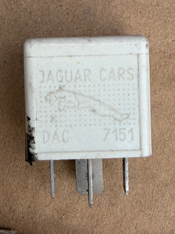 Jaguar XJ40 90-94 White ABS Main Relay DAC7151