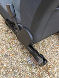 Land Rover Discovery 3 L319 04-09 genuine Right front seat Cloth Manually operated- SPARES OR REPAIRS