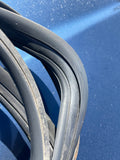 JAGUAR X308 X300 LWB 94-02 Rear Screen Rubber Seal