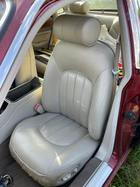 Daimler JAGUAR X300 X305 AGD OATMEAL Heated electric Leather Front Seat with Walnut Picnic Table left side