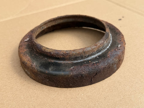 Jaguar X300 XJ40 X308 XK8 rear suspension spring mount top plate cup MMD3563AA
