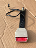 Daimler VDP Jaguar X300 seat belt belt Buckle OSF drivers Front Oatmeal AGD HNA7012CAAGD
