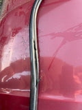 Jaguar XJ40 Left front door aperture rubber seal weather strip