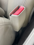 Daimler VDP Jaguar X300 seat belt belt Buckle OSF drivers Front Oatmeal AGD HNA7012CAAGD