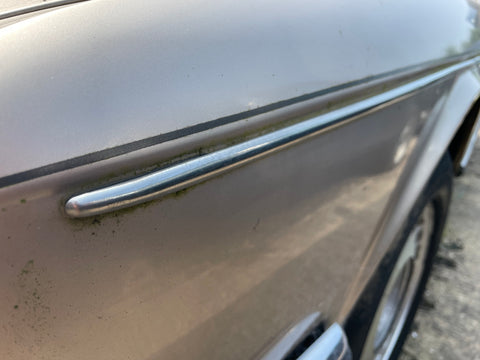 Daimler Jaguar XJ40 Chrome Coachline Body Side Moulding Front left Wing Trim