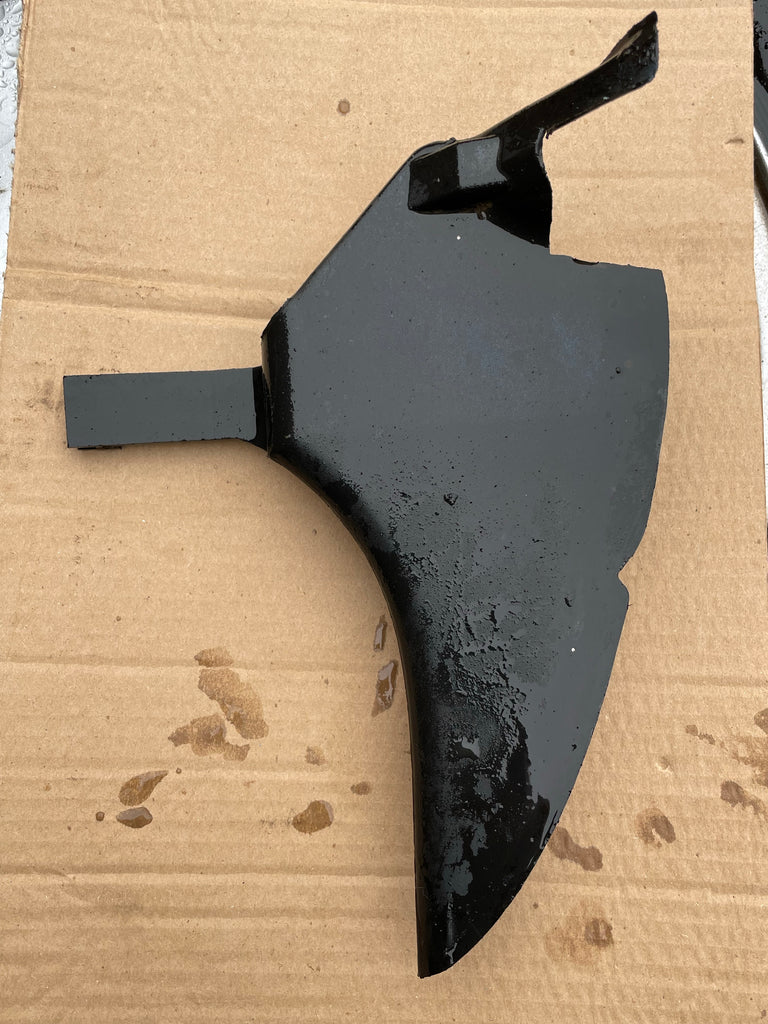 Jaguar X300 X308 LH Rear Wheel Arch Trim Liner Bumper End Cap HNA4577A jaguar-x300-x308-lh-rear-wheel-arch-trim-liner-bumper-end-cap-hna4577a